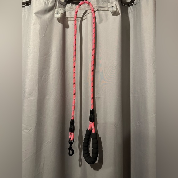 Doggy Tales Braided Rope Dog Leash, 5-ft long. NWOT - Picture 3 of 6